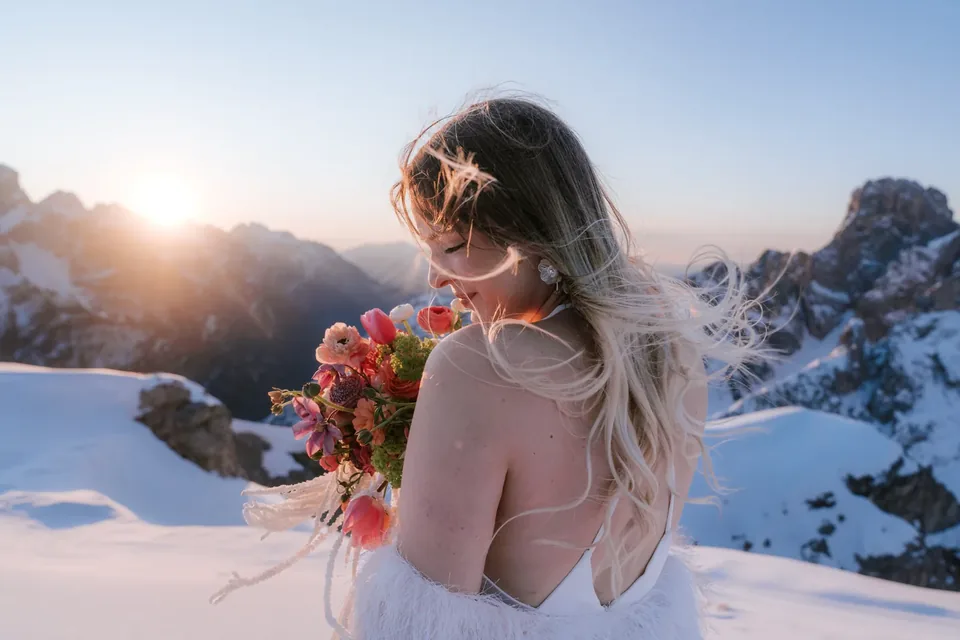 A Winter Ski Elopement in the Dolomites