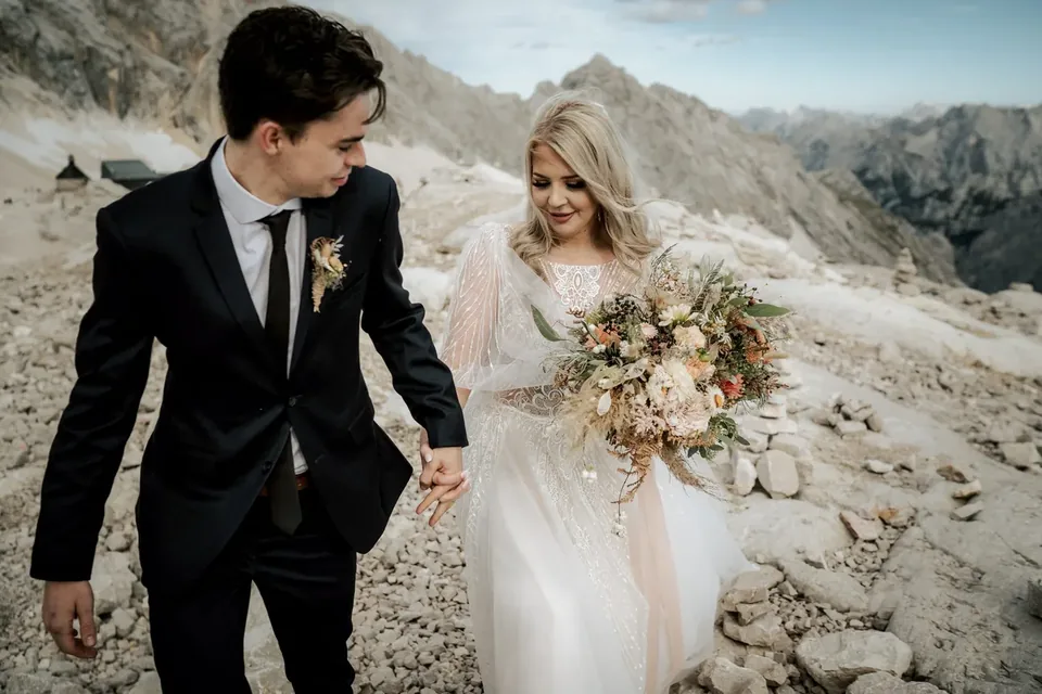Intimate Lake Eibsee Elopement