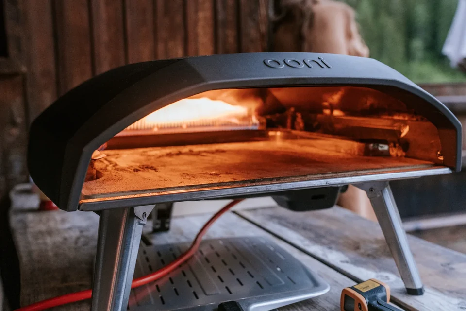 Barcas de remos y pizza en el Lago di Braies &mdash; un elopement