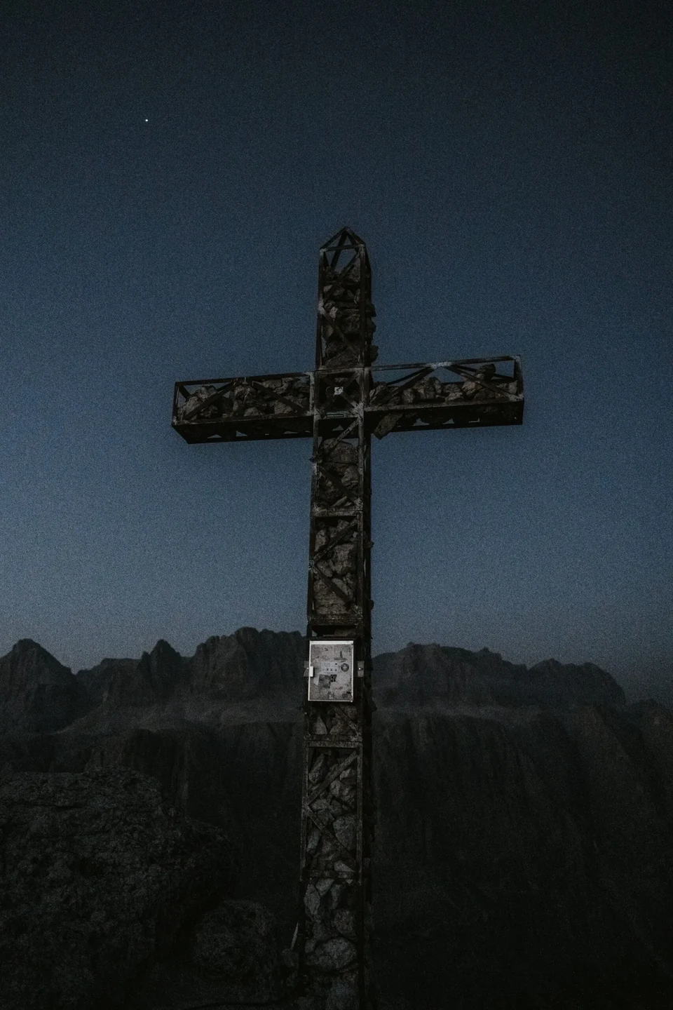 Eine magische Sonnenaufgangs-Hochzeit in den Dolomiten