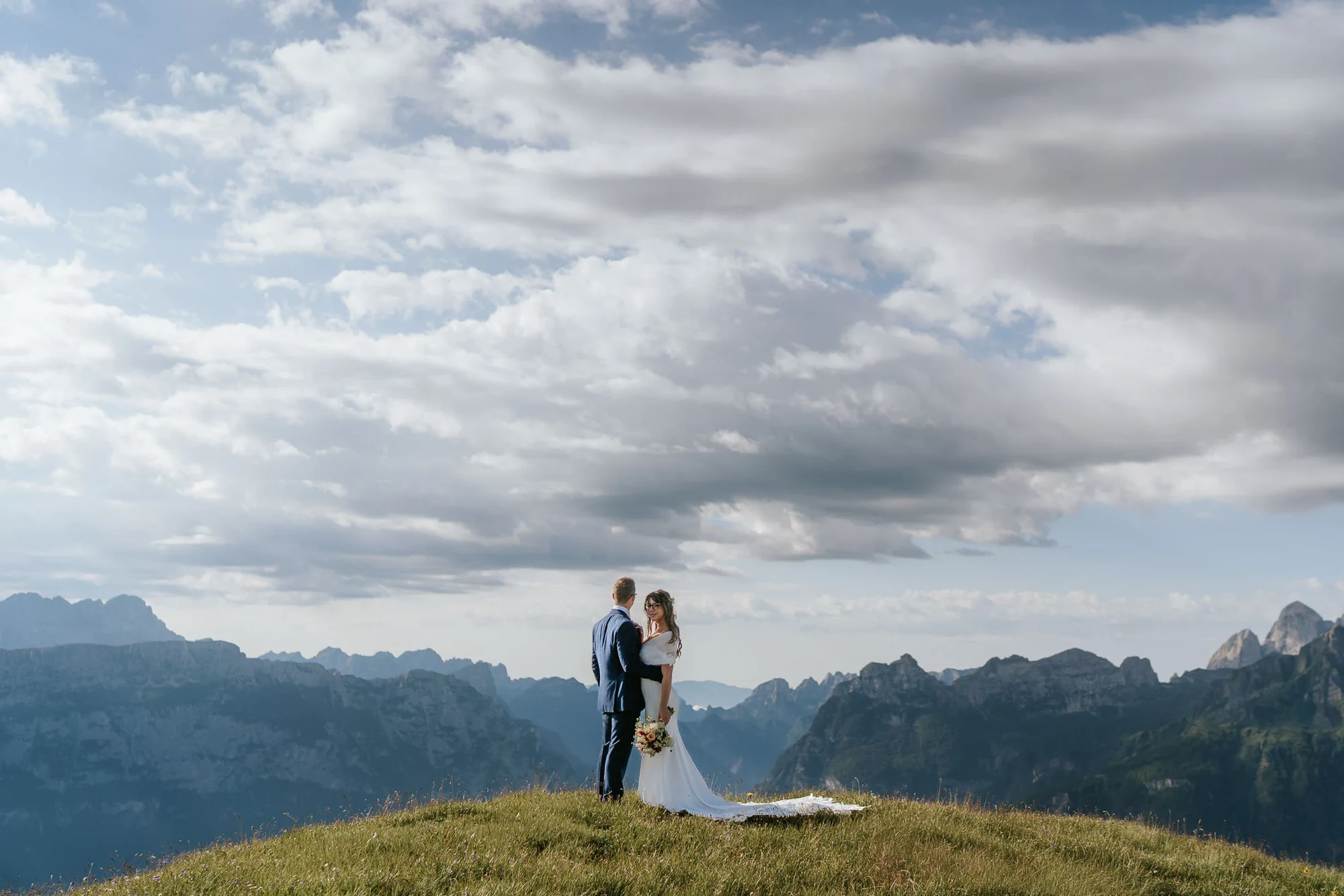Ein Drei-Stopp-Helikopter-Elopement in den Dolomiten