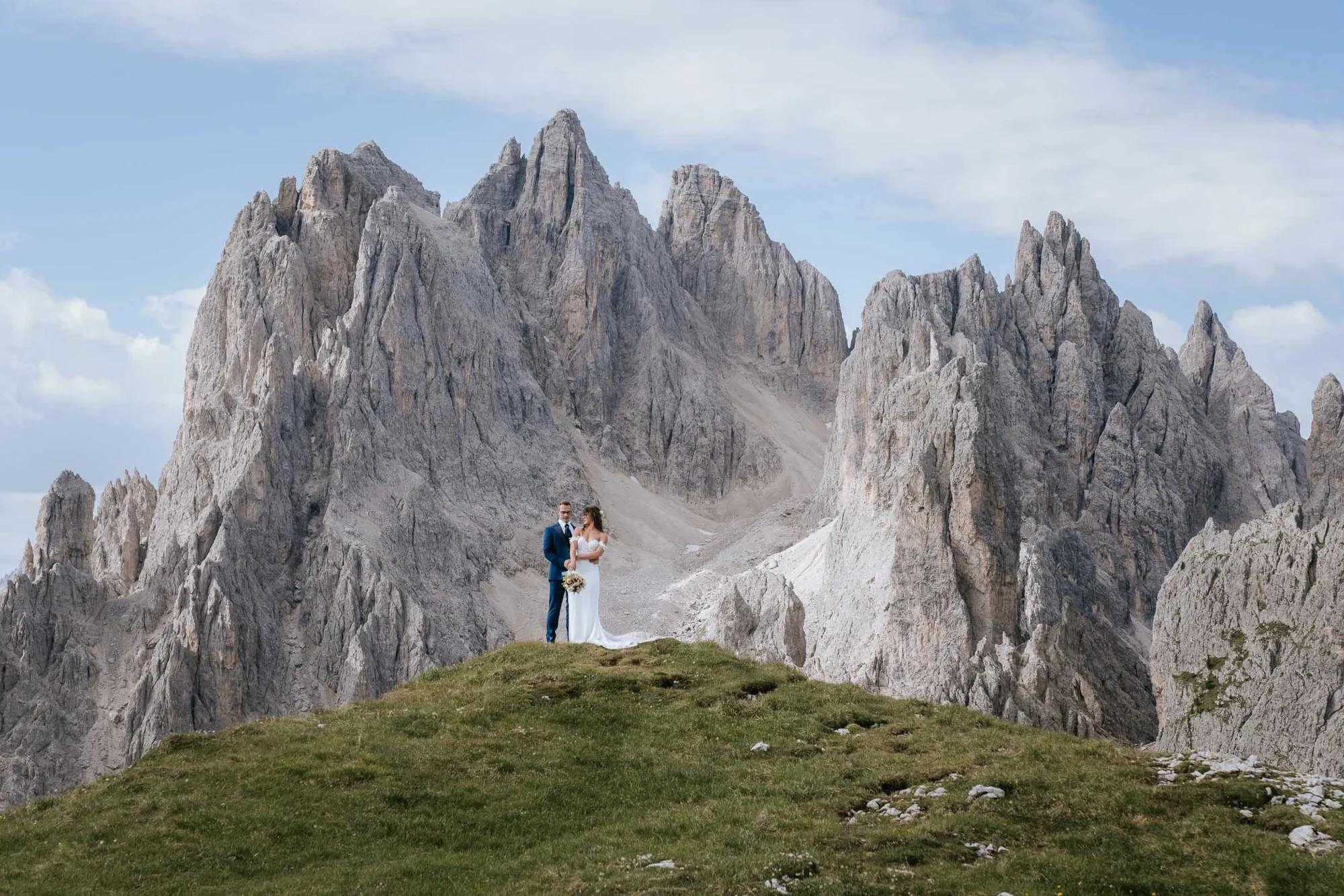 Ein Drei-Stopp-Helikopter-Elopement in den Dolomiten