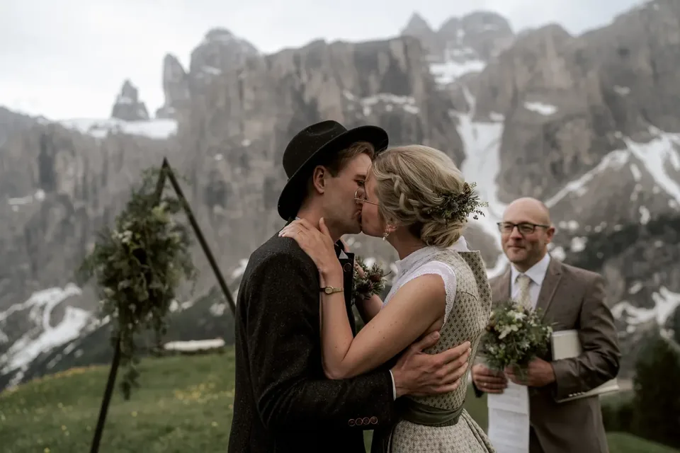 An Elopement Over Three Days