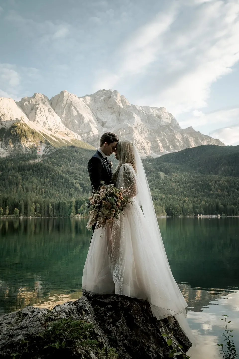 Intimate Lake Eibsee Elopement